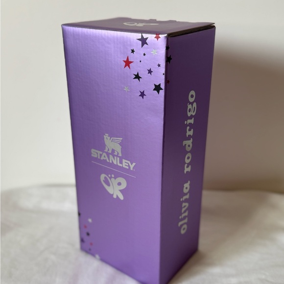 Olivia Rodrigo Stanley Purple Limited Edition Tumbler - Picture 2 of 5